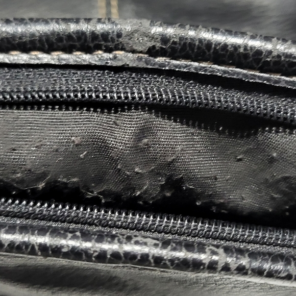 The Sak Black Shoulder Bag - Picture 9 of 9